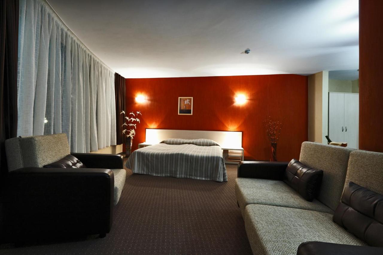 Evridika Hotel เดวิน ภายนอก รูปภาพ