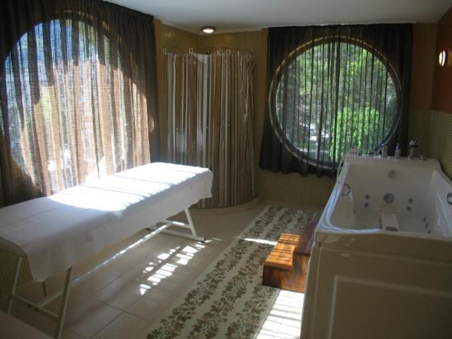 Evridika Hotel เดวิน ภายนอก รูปภาพ